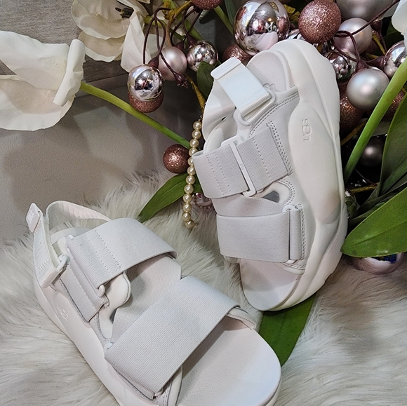 Ugg LA Cloud Sport Women Sandals new - Picture 3 of 10